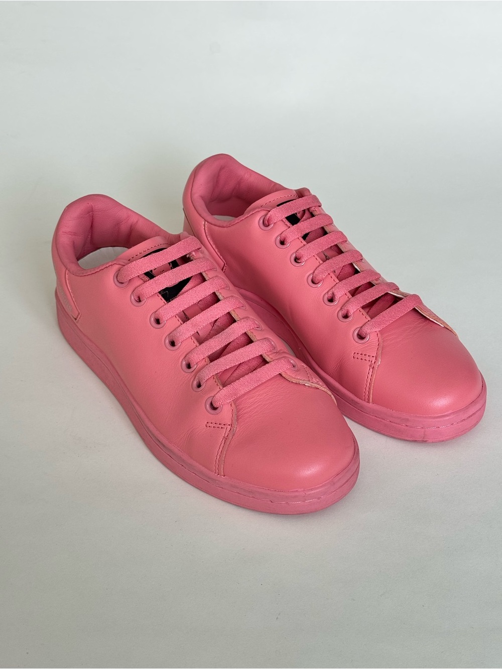 Raf Simons Orion Strawberry Leather Low-Top Sneakers - Size 37